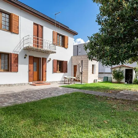 Casa Nespolo Holiday home *