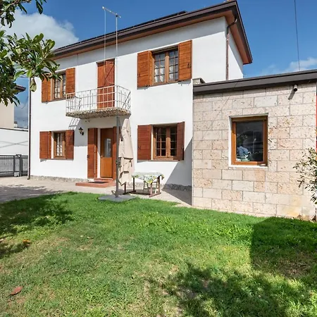 Casa Nespolo Holiday home Abano Terme